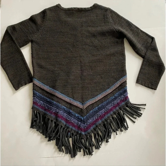 Soft Surroundings PS Foley Fringe Tunic Sweater
Wool Acrylic 38426 striped - Picture 5 of 13